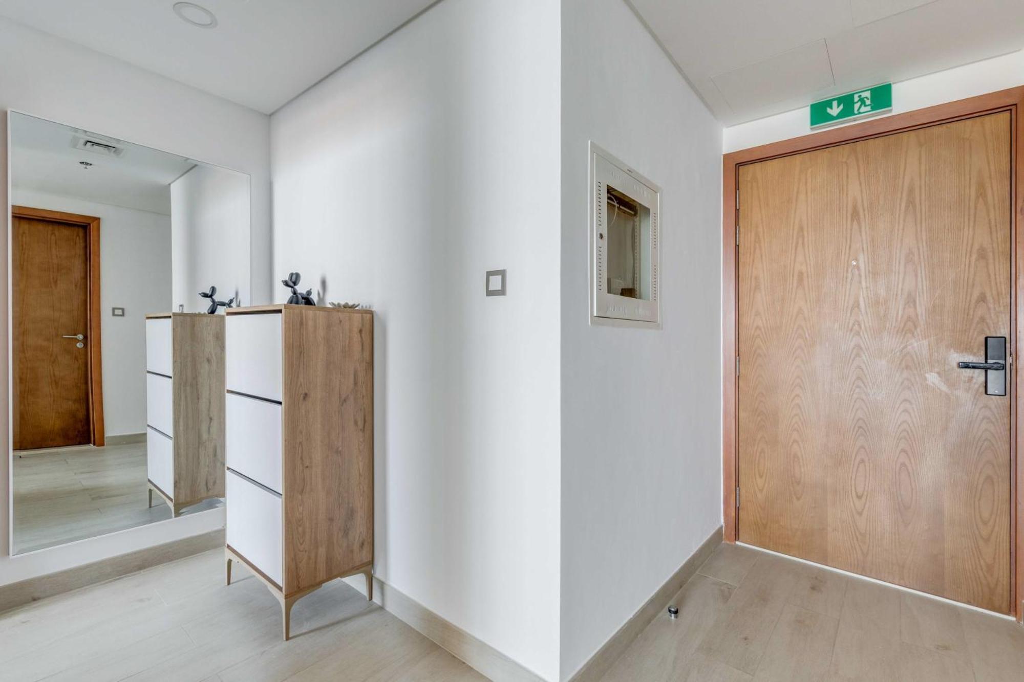 דובאי Luxury Azizi Mina Beachfront Apartments מראה חיצוני תמונה