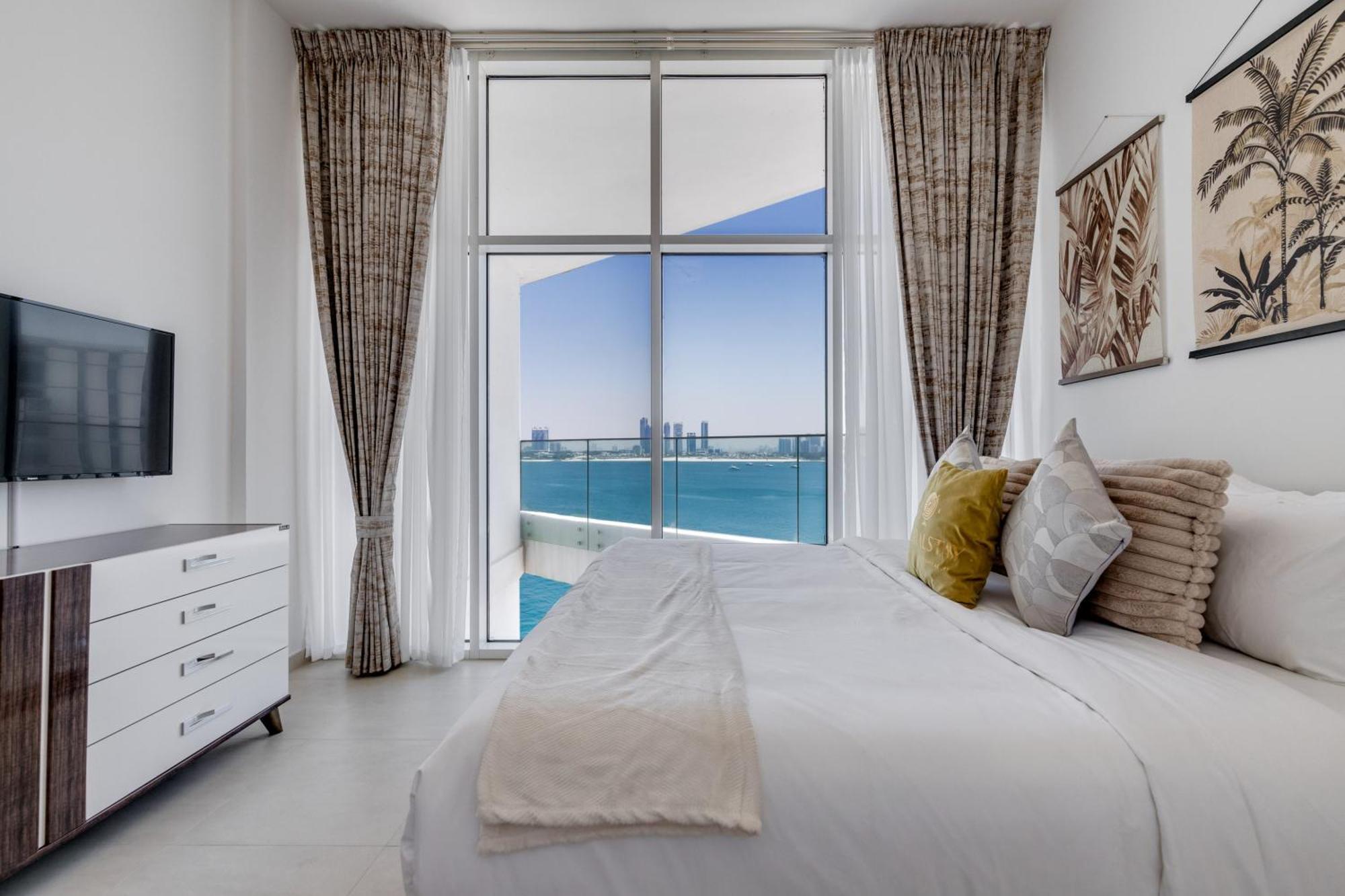 דובאי Luxury Azizi Mina Beachfront Apartments מראה חיצוני תמונה
