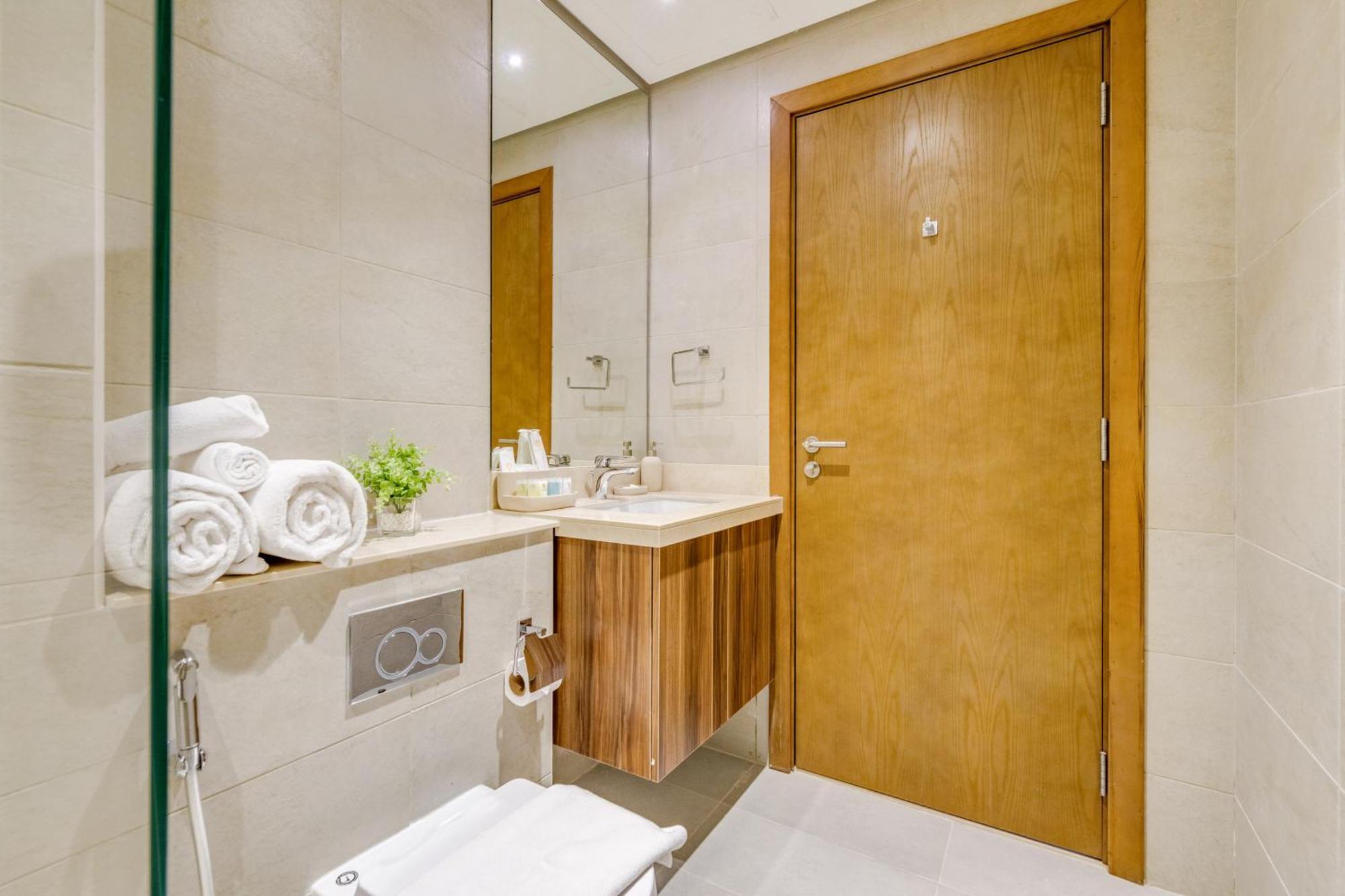 דובאי Luxury Azizi Mina Beachfront Apartments מראה חיצוני תמונה